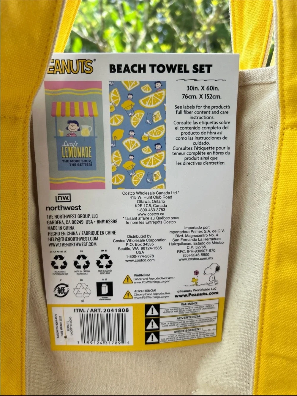 Peanuts branded beach